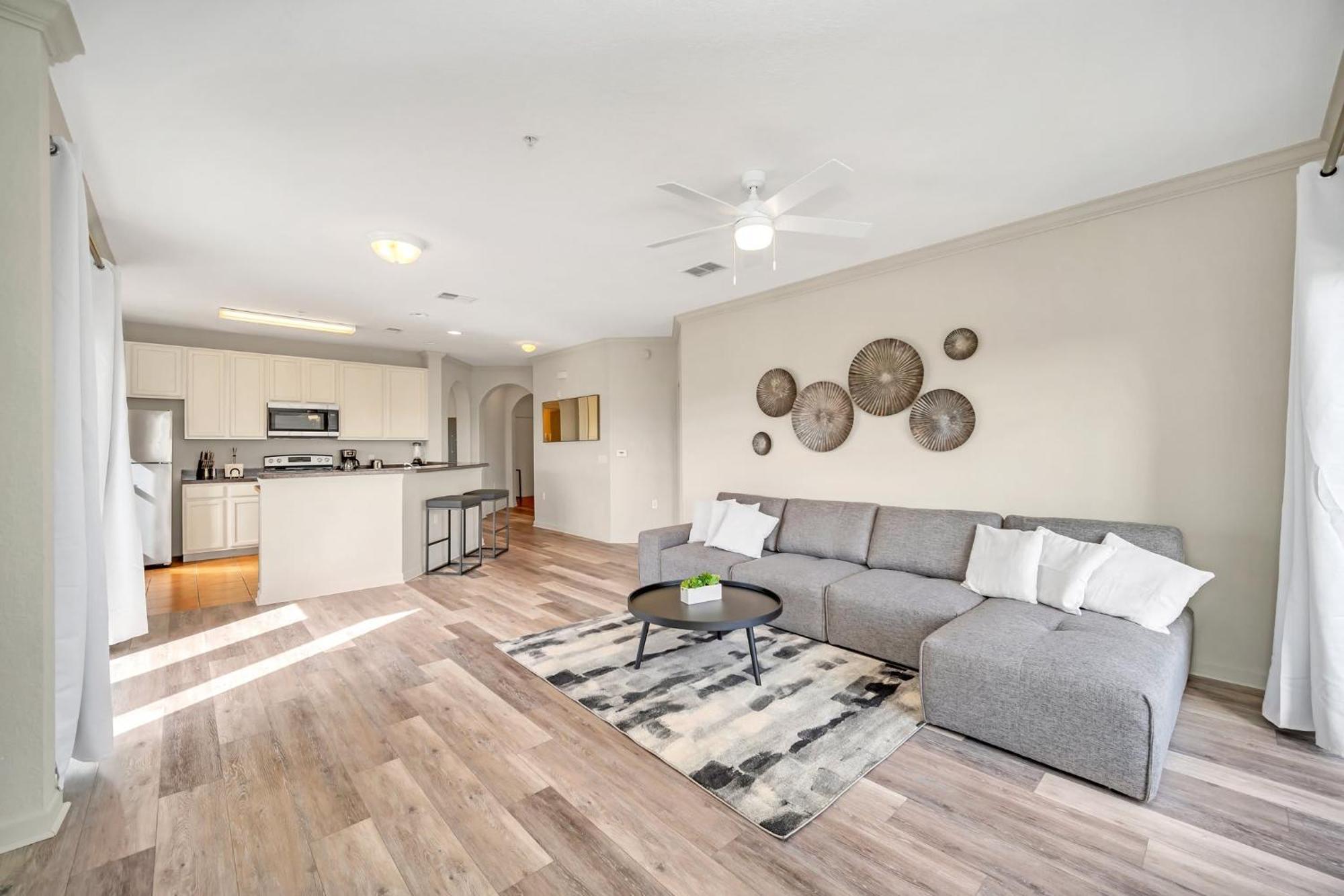 Spacious 2Br Condo W Pool & Hot Tub Near Disney Orlando Exteriör bild