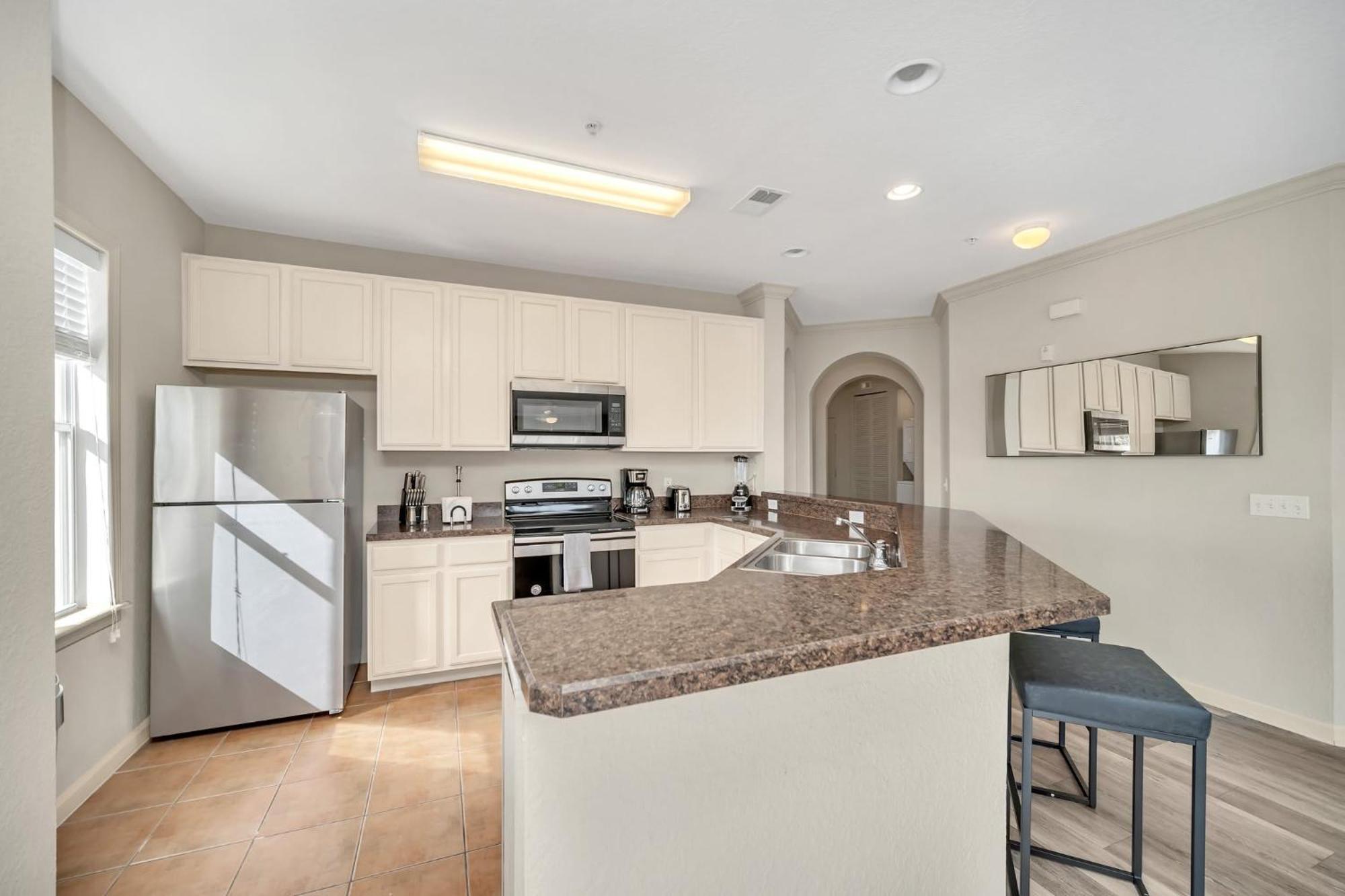 Spacious 2Br Condo W Pool & Hot Tub Near Disney Orlando Exteriör bild